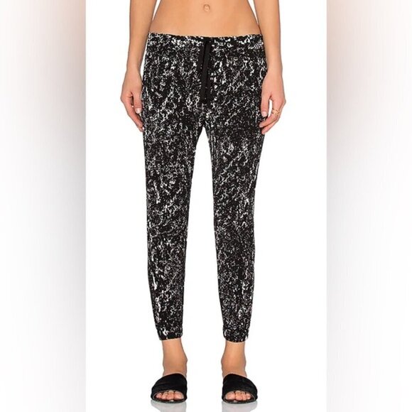 Revolve Enza Costa Lounge Pant in Chalk Print size 1 - Picture 1 of 8